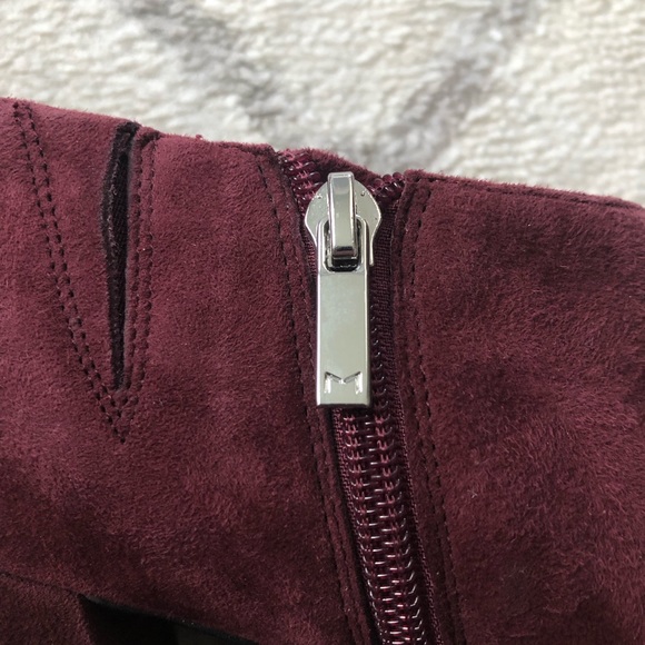 Marc Fisher size 8.5 suede booties - Picture 9 of 9